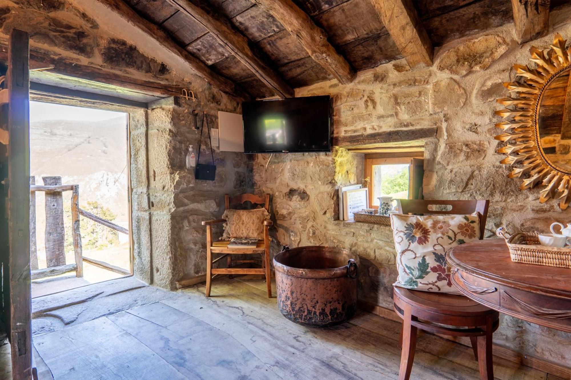 Vivienda Pasiega Lo Lucas 1920 San Roque de Ríomiera Esterno foto